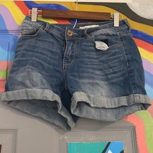 CATO- medium wash denim shorts